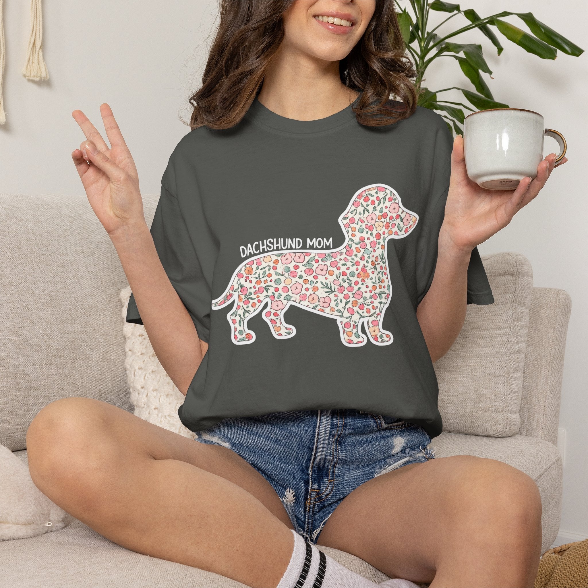 Dachshund Mom Floral T-Shirt