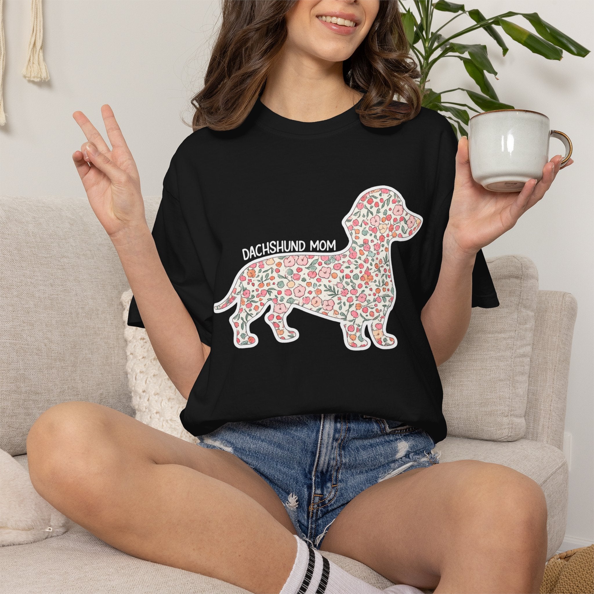 Dachshund Mom Floral T-Shirt