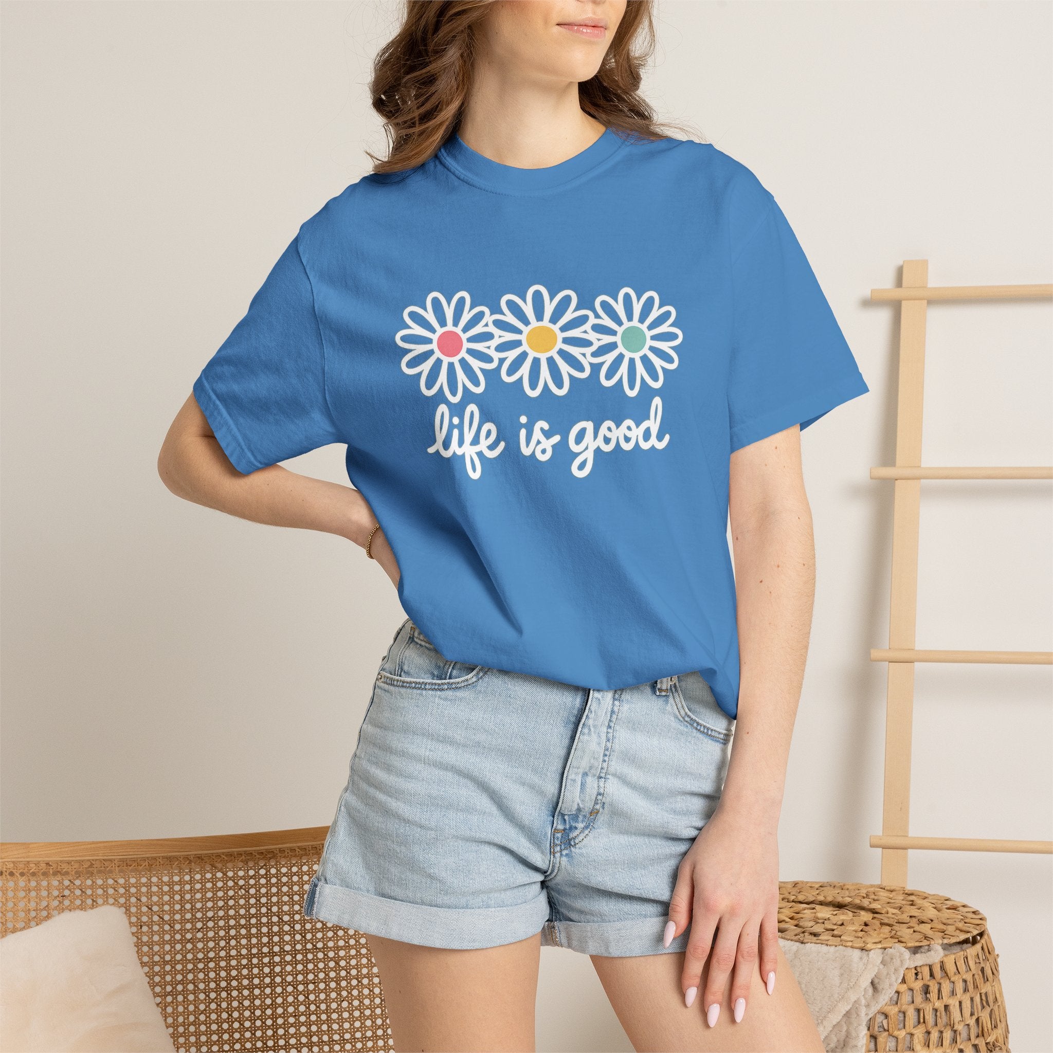 Life Is Good Daisy Graphic T-Shirt