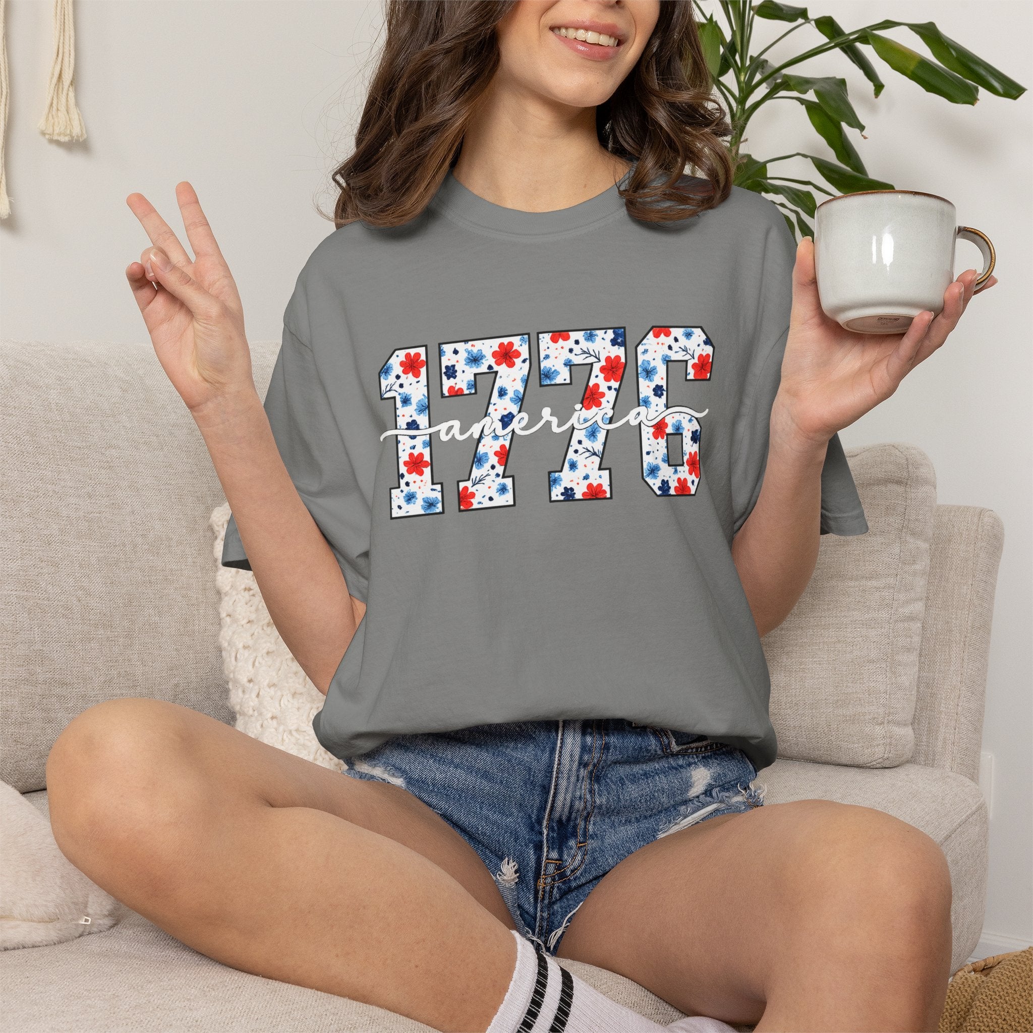 1776 Patriotic Graphic T-Shirt
