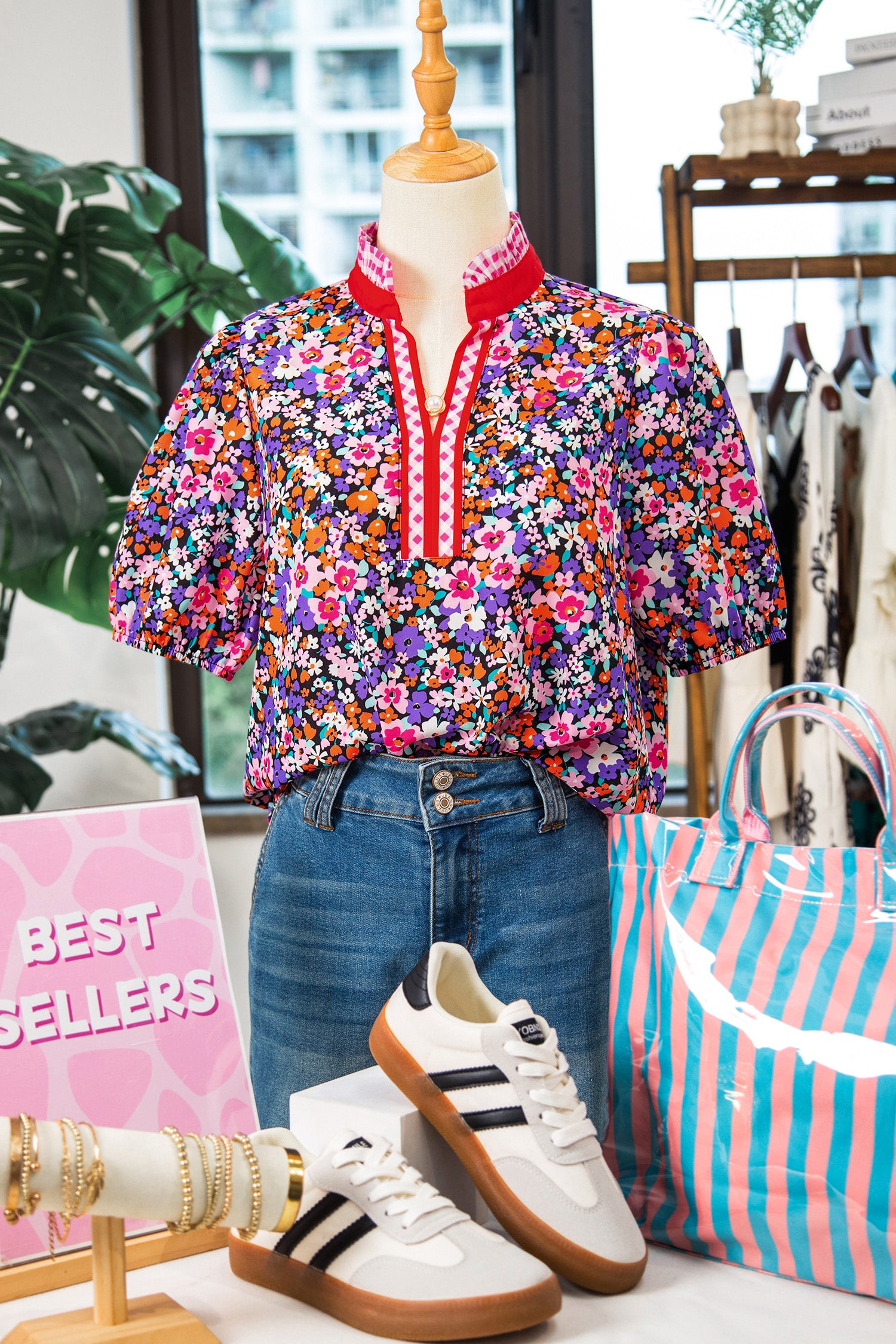 Floral Print Colorblock Trim V Neck Top