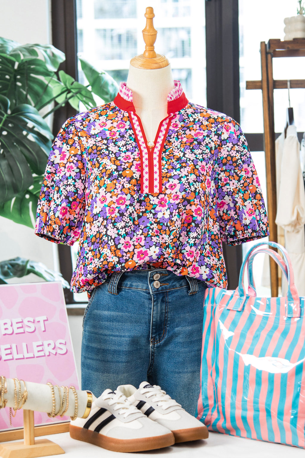 Floral Print Colorblock Trim V Neck Top