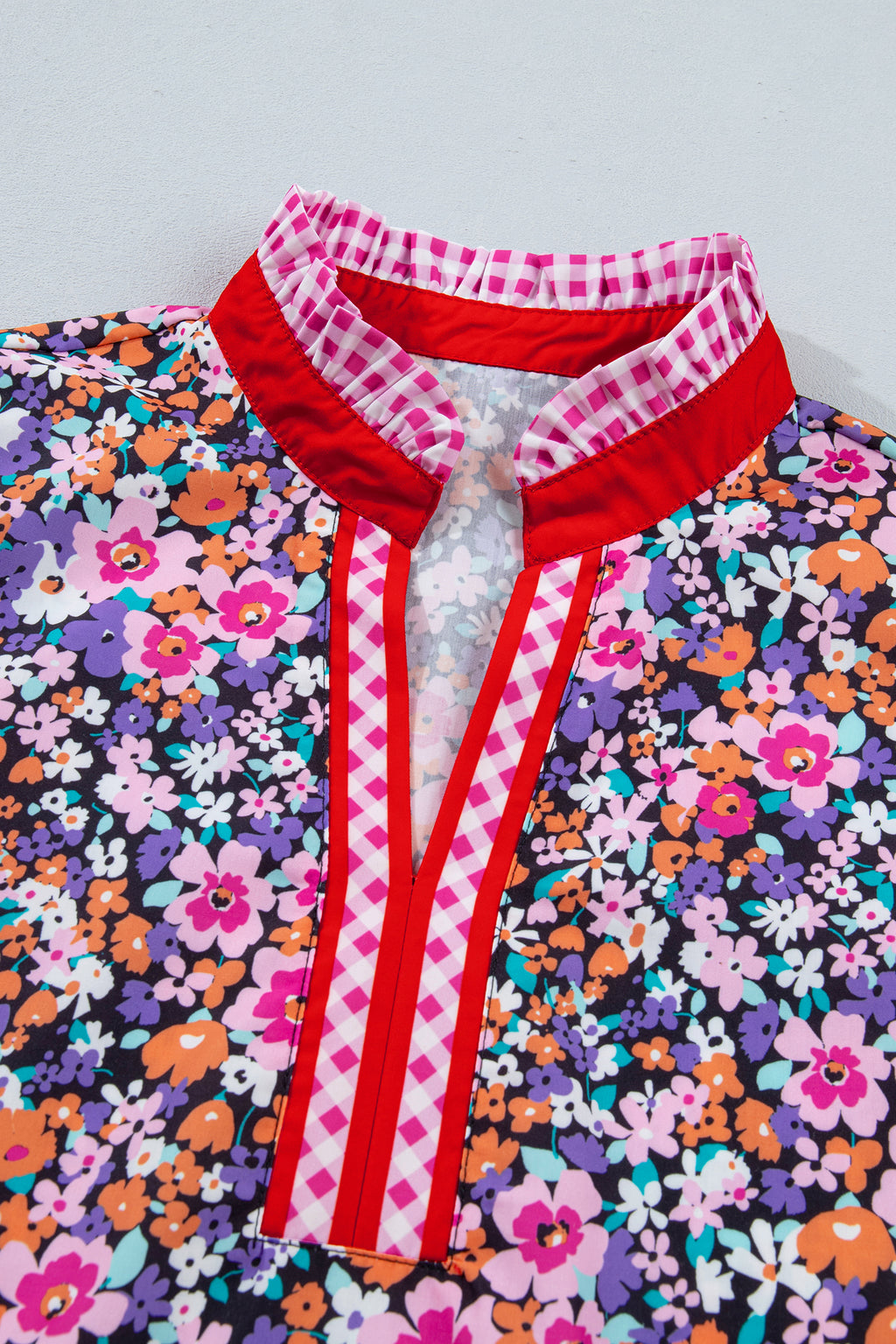 Floral Print Colorblock Trim V Neck Top