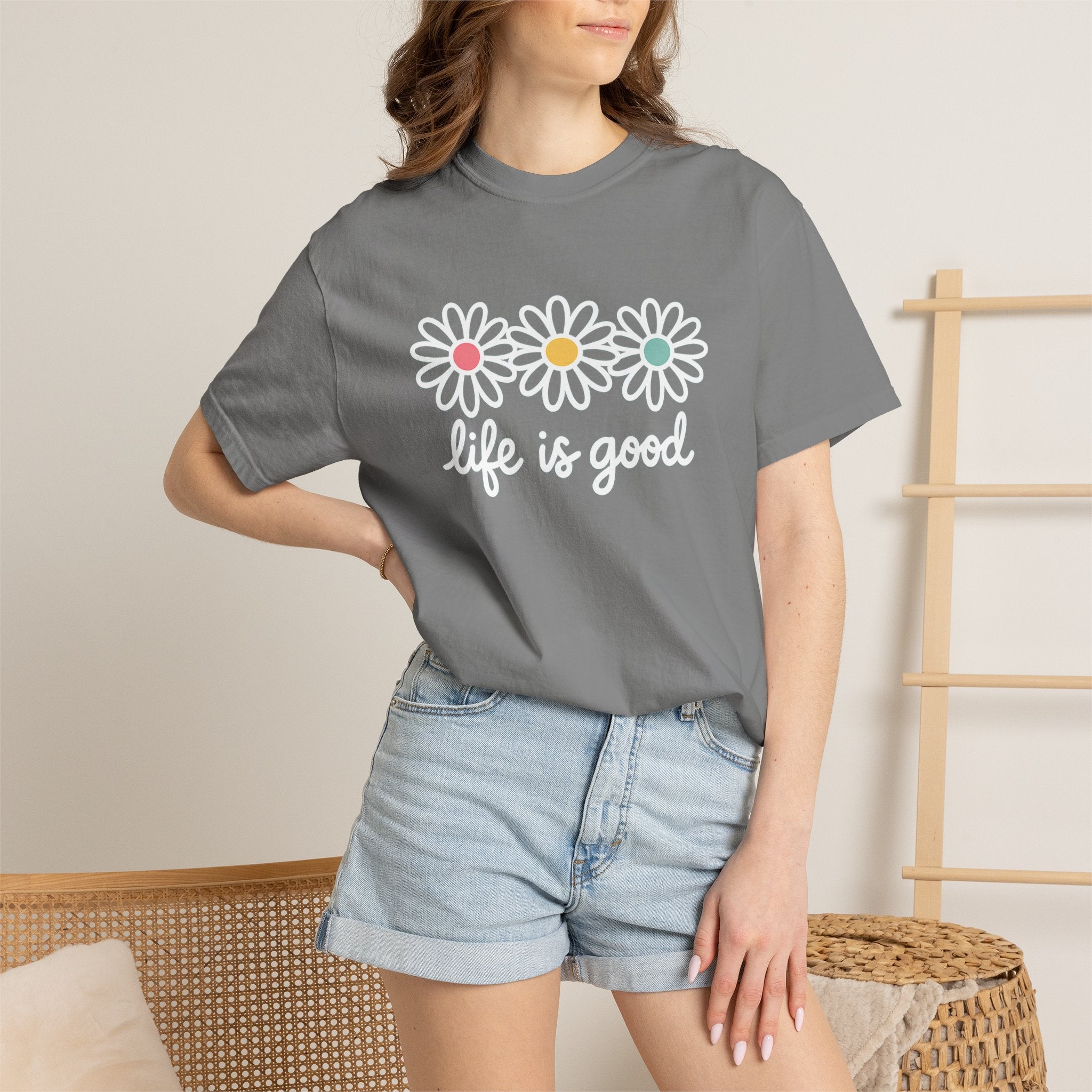 Life Is Good Daisy Graphic T-Shirt