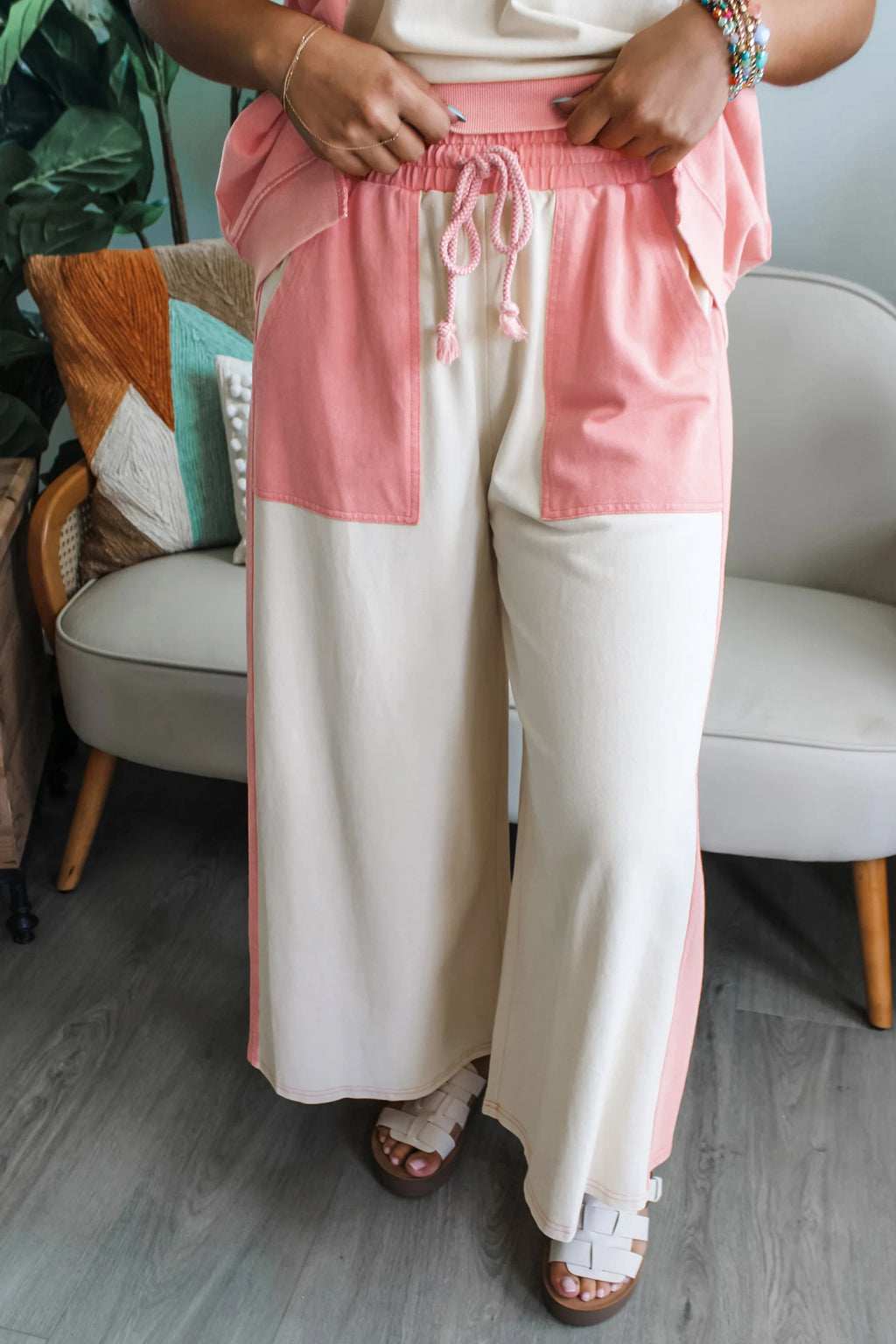 White Two-tone Color Block Drawstring Loose Pant Set