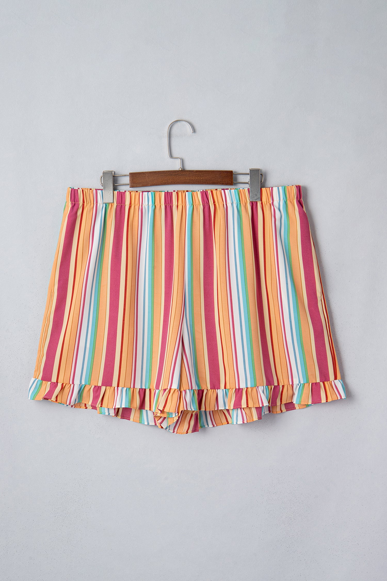 Plus Size Elastic Waist Ruffle Hem Shorts